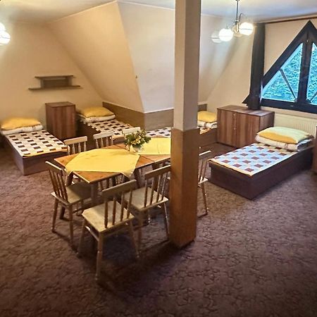 Hostel Miedzynarodowe Schronisko Mlodziezowe Ptsm Szarotka Zakopane Exteriér fotografie