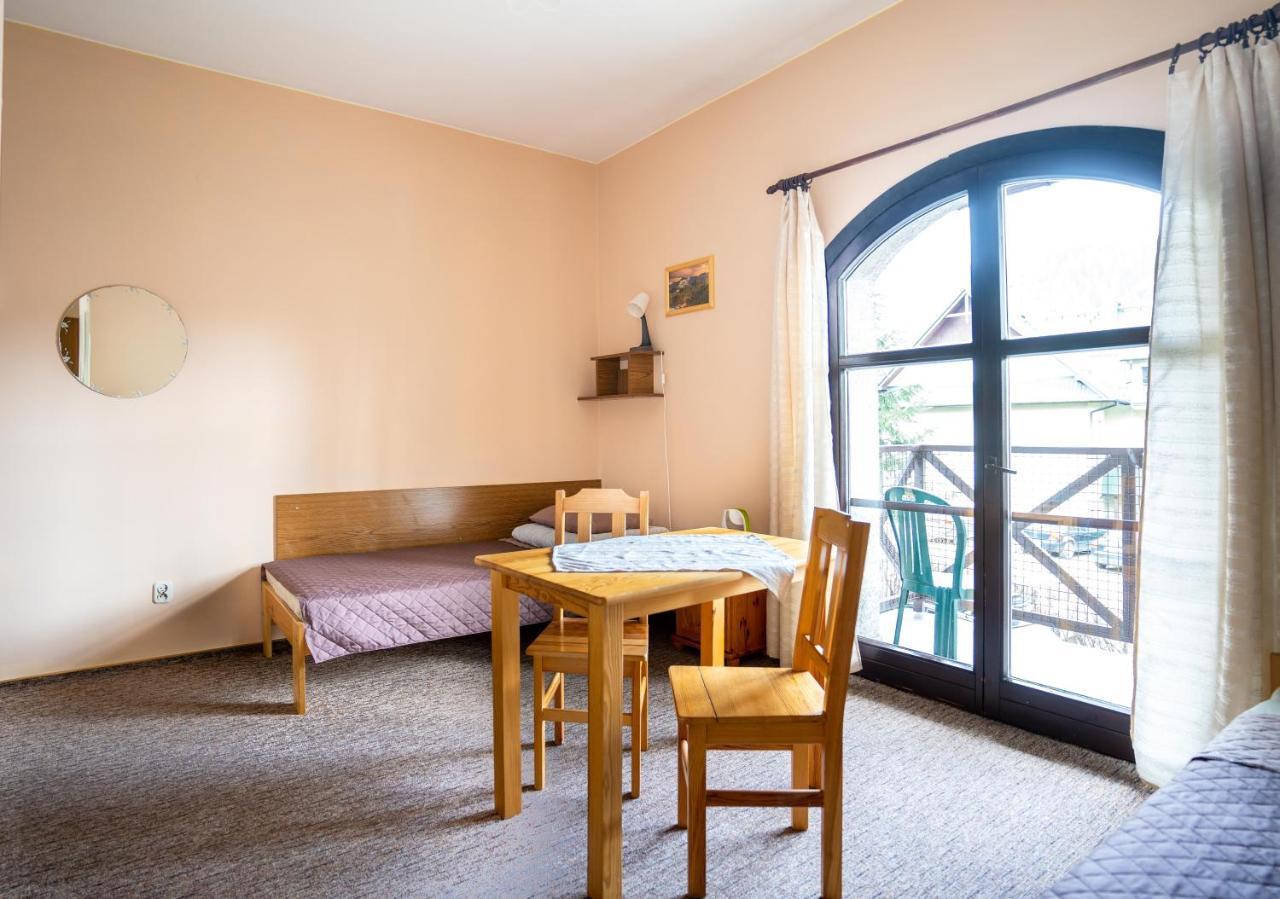 Hostel Miedzynarodowe Schronisko Mlodziezowe Ptsm Szarotka Zakopane Exteriér fotografie