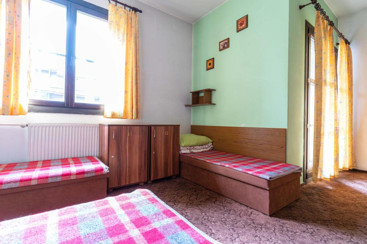Hostel Miedzynarodowe Schronisko Mlodziezowe Ptsm Szarotka Zakopane Exteriér fotografie