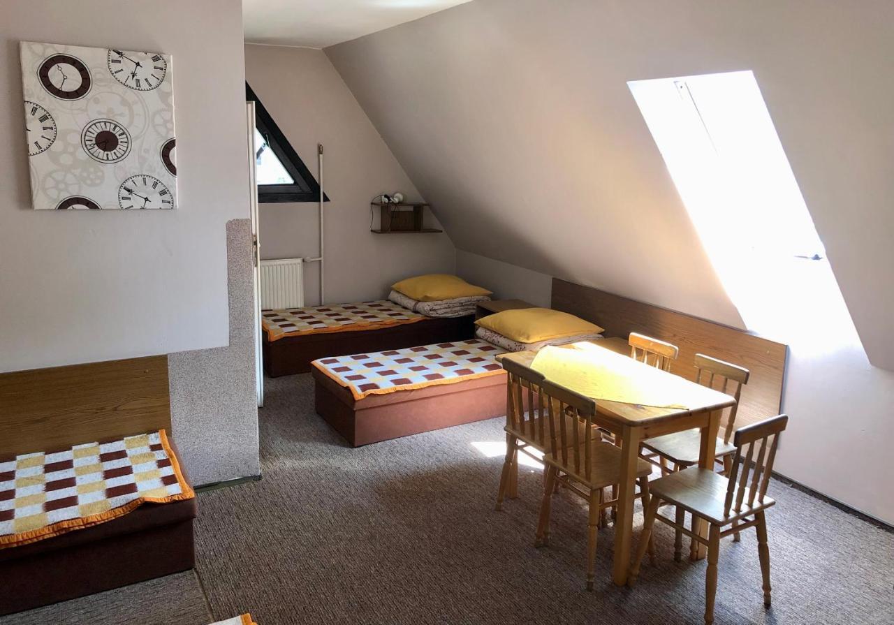 Hostel Miedzynarodowe Schronisko Mlodziezowe Ptsm Szarotka Zakopane Exteriér fotografie